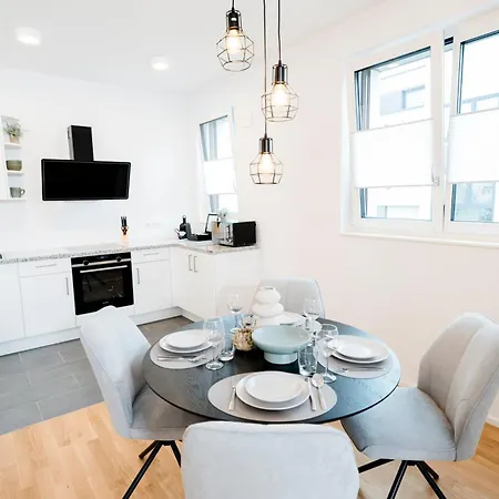 Kocasa-apartments 02, Design, City-center Boeblingen, Stellplatz, Balkon, Waipu-tv Apartment