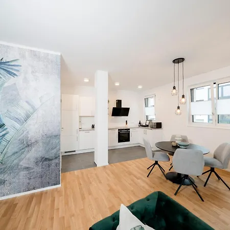 Kocasa-apartments 02, Design, City-center Boeblingen, Stellplatz, Balkon, Waipu-tv Apartment *
