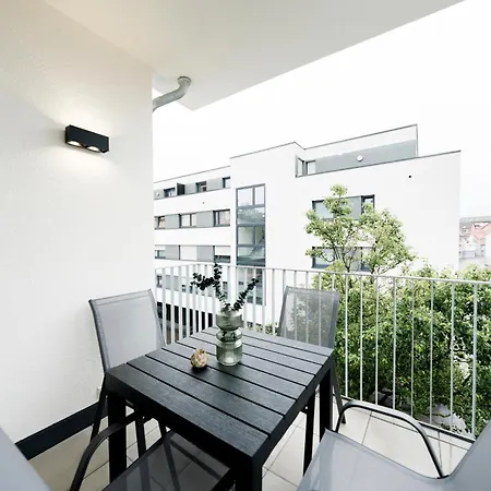 Apartment Kocasa-apartments 02, Design, City-center Boeblingen, Stellplatz, Balkon, Waipu-tv Boeblingen